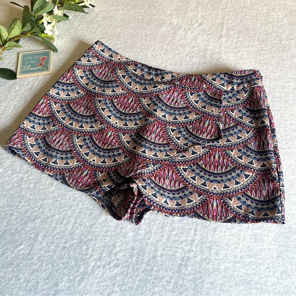 Women’s Sz M Geo Print Skort Side Zipper - Picture 2 of 5